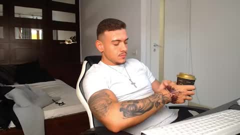 Snapshot of elijahthorne chatting on February 4, 2026, 9:48 am ElijahThorne online show from February 4, 2026, 9:48 am