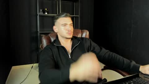 ElijahThorne online show from April 1, 2026, 8:26 am