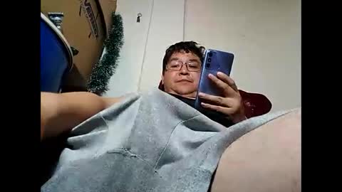 elimposstor online show from January 4, 2025, 7:55 pm