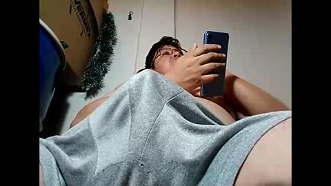 elimposstor online show from January 5, 2025, 8:52 pm