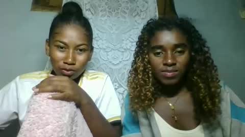 elina981 online show from March 12, 2026, 9:21 pm