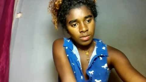 elina981 online show from March 25, 2026, 11:05 am