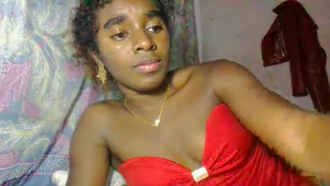 elina981 online show from April 15, 2026, 11:39 am