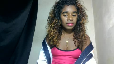 Snapshot of elina981 chatting on June 11, 2026, 6:50 pm elina981 online show from June 11, 2026, 6:50 pm