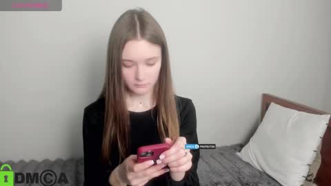 elina_x online show from May 7, 2026, 1:27 pm