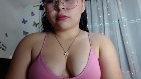 Snapshot of elinaax chatting on November 6, 2025, 7:59 pm Elina online show from November 6, 2025, 7:59 pm