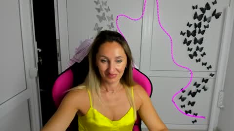 Milena online show from July 23, 2026, 7:06 am