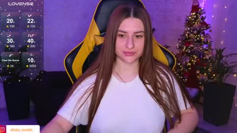 Elina online show from December 15, 2024, 6:48 pm