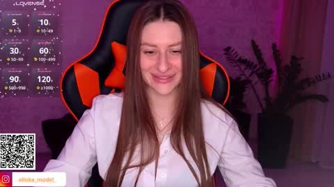 Elina online show from September 18, 2025, 6:21 pm