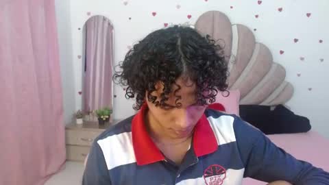 elio_fox online show from May 12, 2026, 12:46 pm