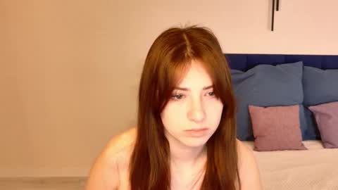 Elis bb online show from March 12, 2026, 8:26 pm