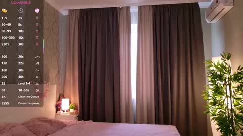 Snapshot of elis_goyard chatting on September 29, 2025, 7:57 am Elis online show from September 29, 2025, 7:57 am