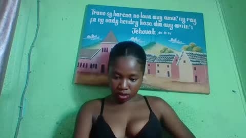 Snapshot of elisabeth2525 chatting on January 16, 2025, 11:48 am elisabeth2525 online show from January 16, 2025, 11:48 am