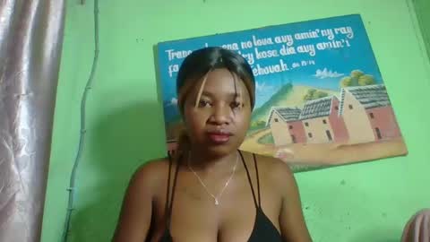Snapshot of elisabeth2525 chatting on January 26, 2025, 5:34 am elisabeth2525 online show from January 26, 2025, 5:34 am
