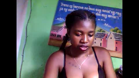 Snapshot of elisabeth2525 chatting on February 3, 2025, 7:00 pm elisabeth2525 online show from February 3, 2025, 7:00 pm
