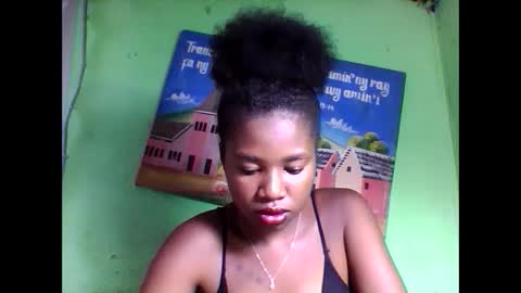 Snapshot of elisabeth2525 chatting on February 6, 2025, 11:54 am elisabeth2525 online show from February 6, 2025, 11:54 am