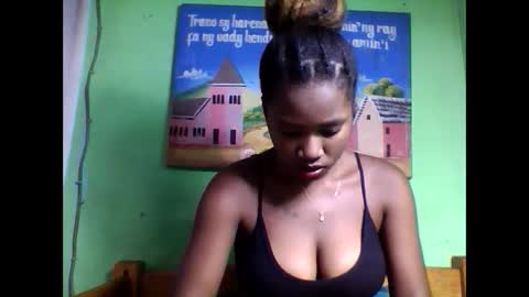 Snapshot of elisabeth2525 chatting on February 11, 2025, 8:05 am elisabeth2525 online show from February 11, 2025, 8:05 am