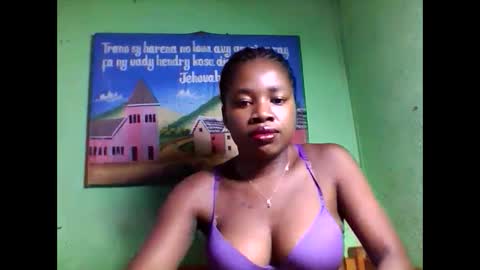 Snapshot of elisabeth2525 chatting on February 14, 2025, 2:28 am elisabeth2525 online show from February 14, 2025, 2:28 am