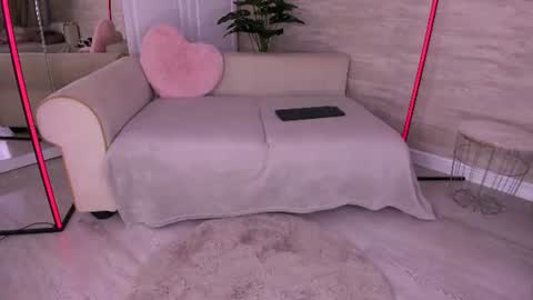 Snapshot of elisabeth_jason chatting on July 17, 2026, 4:19 am elisabeth_jason online show from July 17, 2026, 4:19 am