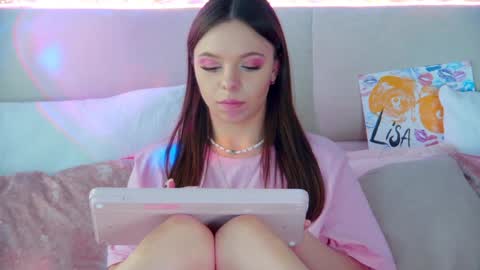 Snapshot of elisabethdavis chatting on January 30, 2025, 6:21 pm ElisabethDavis online show from January 30, 2025, 6:21 pm