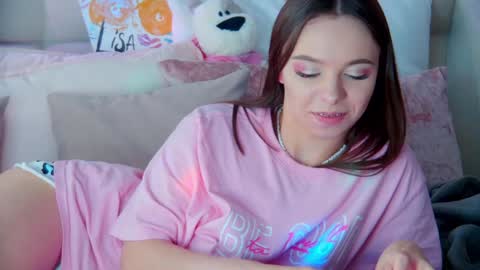 Snapshot of elisabethdavis chatting on January 31, 2025, 7:08 pm ElisabethDavis online show from January 31, 2025, 7:08 pm