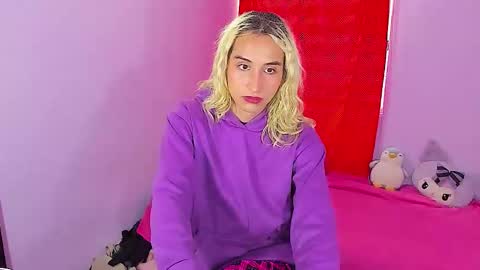 elisdarling online show from January 15, 2026, 5:49 pm