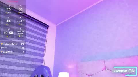 ELISE LEYTON online show from October 9, 2025, 7:45 pm