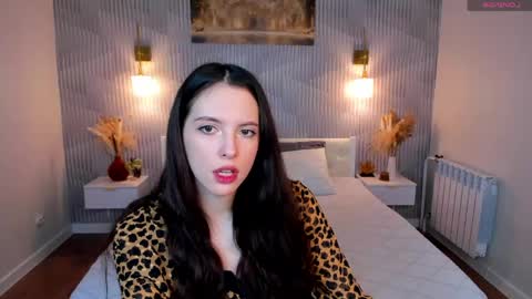 Elise online show from March 21, 2026, 1:43 am