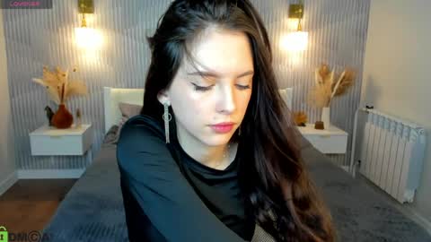 Elise online show from April 4, 2026, 9:07 am