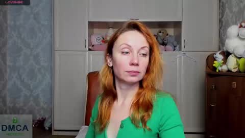 Snapshot of elisefoxy chatting on February 19, 2025, 6:22 am Elise online show from February 19, 2025, 6:22 am