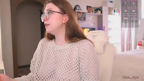 Elise    online show from October 3, 2025, 1:08 pm