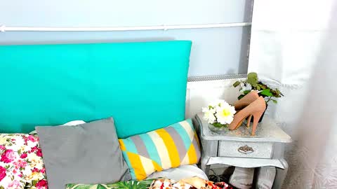 Snapshot of eliseshining chatting on March 6, 2025, 12:09 pm Elise online show from March 6, 2025, 12:09 pm