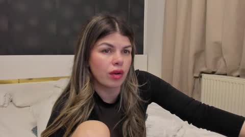 Elly online show from March 23, 2026, 10:36 pm