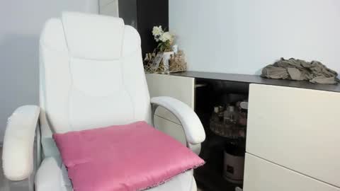 Snapshot of elissavibe chatting on February 3, 2025, 2:02 pm Elisa Promotion online show from February 3, 2025, 2:02 pm