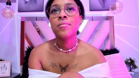 Snapshot of elit_noa chatting on March 1, 2025, 10:31 pm elit noa online show from March 1, 2025, 10:31 pm