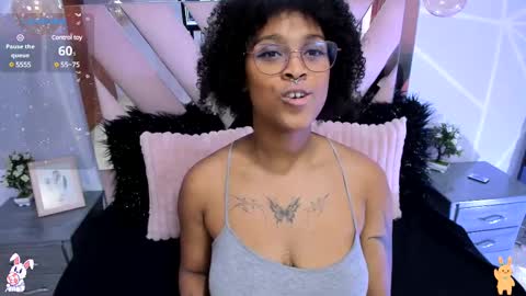 Snapshot of elit_noa chatting on March 4, 2025, 8:05 pm elit noa online show from March 4, 2025, 8:05 pm