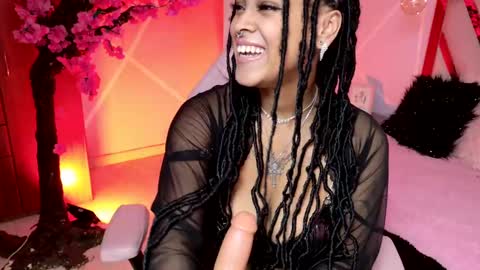 Snapshot of elit_noa chatting on November 4, 2025, 7:57 pm elit noa online show from November 4, 2025, 7:57 pm