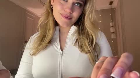 Stephanie online show from March 18, 2026, 8:56 pm