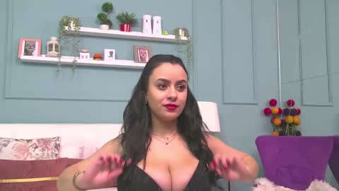 Snapshot of eliza_ibara chatting on March 2, 2025, 1:05 pm Eliza online show from March 2, 2025, 1:05 pm