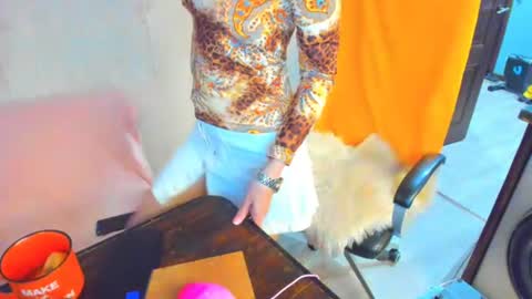 Snapshot of elizabe_th chatting on July 27, 2026, 11:39 am Elizabethangel online show from July 27, 2026, 11:39 am