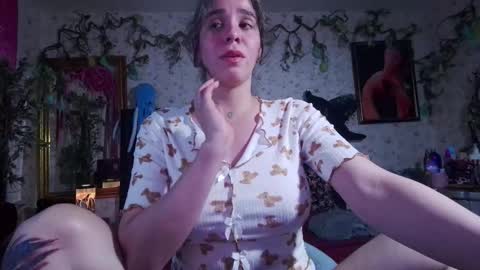 Elizabeth online show from October 11, 2025, 9:13 pm