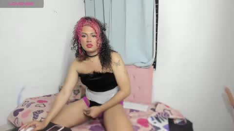 elizabeth_777 online show from February 22, 2025, 12:49 am