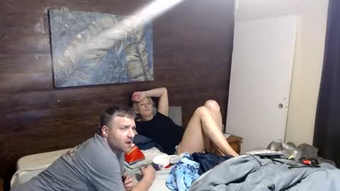 elizabeth_aron online show from June 17, 2026, 8:39 am