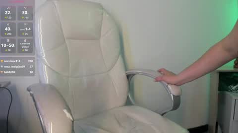 Elizabeth  online show from April 5, 2026, 12:08 am