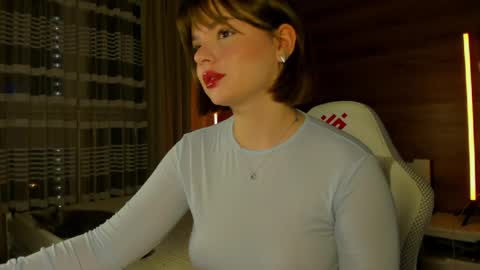 Elizabeth online show from May 18, 2026, 11:21 pm