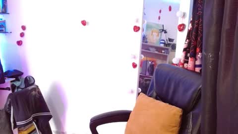 Elizabeth Martinez online show from February 27, 2025, 7:26 pm