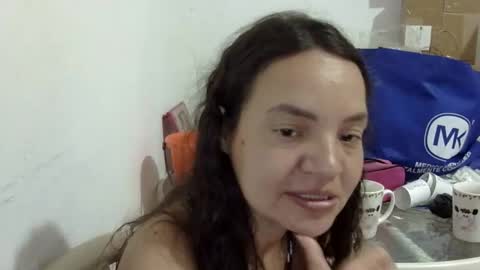 Elizabeth Martinez  online show from May 21, 2026, 6:15 pm