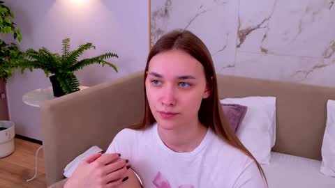 Snapshot of elizabethcash chatting on February 22, 2025, 7:36 pm Elizabeth online show from February 22, 2025, 7:36 pm