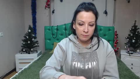 Snapshot of elizabethsho chatting on December 27, 2024, 9:11 pm ElizabethSho online show from December 27, 2024, 9:11 pm