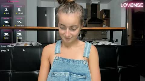 Eliz                               online show from November 10, 2025, 4:06 pm